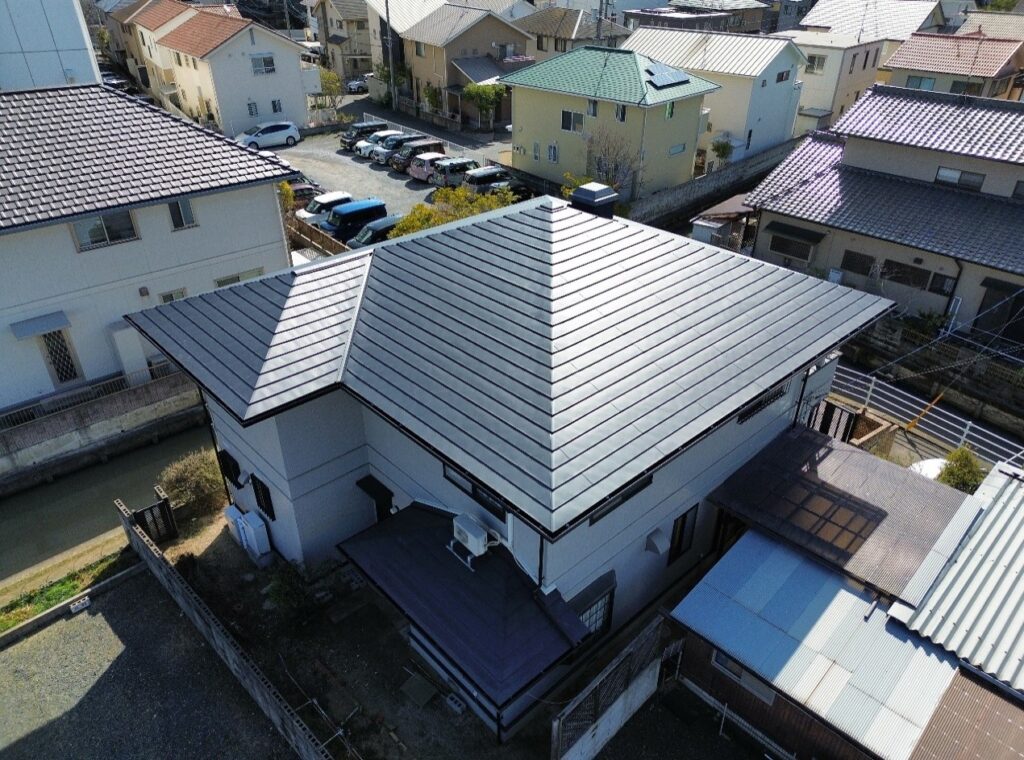 岡山リフォームBlog 屋根施工事例No3 施工後(横暖ルーフαS)