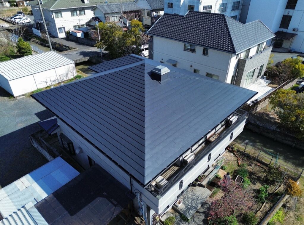 岡山リフォームBlog 屋根施工事例No3 施工後(横暖ルーフαS)